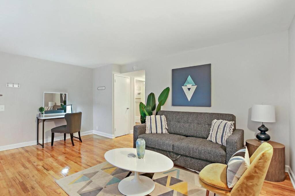 1br Cozy With Serene Local Vibe - Foster 1n & 2n Chicago